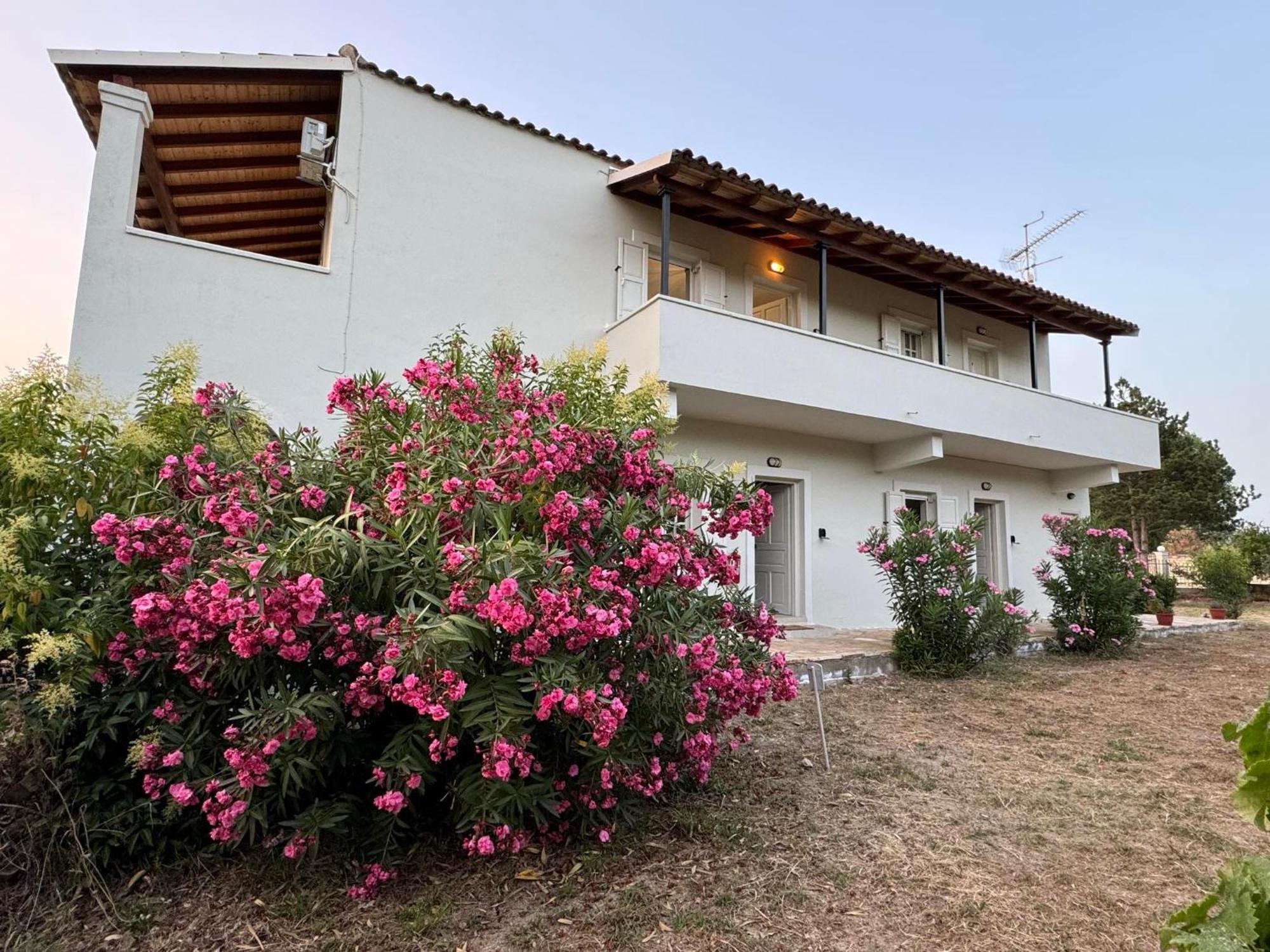 Kouros Apartments Litheres Exteriér fotografie